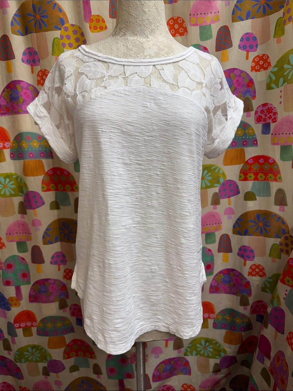 Merona S/S Blouse with Lace. Medium